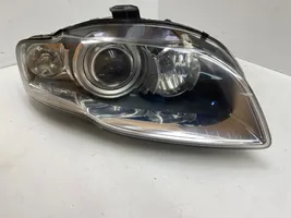 Audi A4 S4 B7 8E 8H Lampa przednia 8E0941030BM