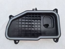 Audi Q3 8U Osłona żarówki lampy przedniej 1001002008R