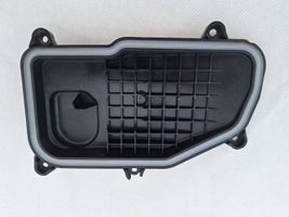 Audi Q3 8U Osłona żarówki lampy przedniej 1001002008R