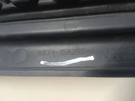 Ford Mondeo MK IV Etupuskurin alempi jäähdytinsäleikkö BS7115A282A