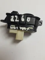 Renault Kadjar Wing mirror switch 255700688R