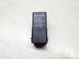 Peugeot 3008 I Glow plug pre-heat relay 9666671780