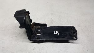 BMW 3 E90 E91 Soporte de montaje del radiador 5164711781110