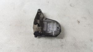 BMW 1 E81 E87 Ohjaustehostimen pumpun kannake 779445501