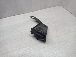 BMW X3 E83 Staffa angolare del supporto di montaggio del paraurti 3400956