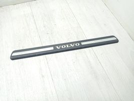Volvo V70 Osłona listwy przedniej 8659960