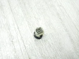 Nissan Qashqai USB socket connector 