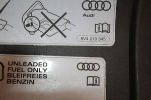 Audi A3 S3 8V Szyjka / Wkład wlewu paliwa 8V4010545