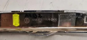 Volkswagen Golf VIII Moulure de pare-chocs avant 5H0853711A