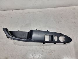 Hyundai i30 Etuoven ikkunan kytkimen kehys 935722R030WK