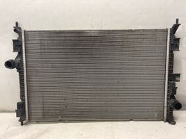 Opel Grandland X Radiateur de refroidissement 9815574380