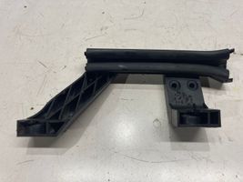 Peugeot 3008 II Rail de pare-brise de porte arrière 9811415580