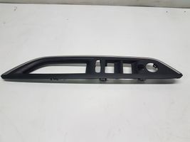 Peugeot 5008 II Altro elemento di rivestimento della portiera anteriore 98172574ZD