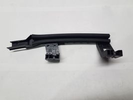 Peugeot 3008 II Rail de pare-brise de porte avant 9811896480