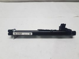 Peugeot 3008 II Rail de réglage hauteur de ceinture de sécurité 9813550780