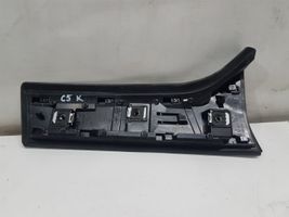 Citroen C5 Aircross Moulures des vitres de la porte arrière 9833763080