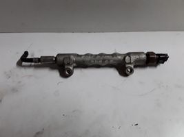 Toyota Avensis T250 Kraftstoffverteiler Einspritzleiste Verteilerrohr 89450