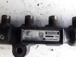 Volvo V50 Fuel distributor 9654592680