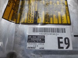 Toyota Prius (XW20) Oro pagalvių valdymo blokas 8917047390