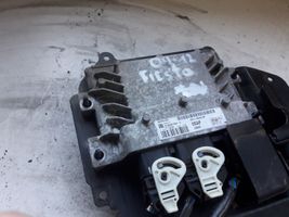 Ford Fiesta Unidad de control/módulo del motor 8V2112A650SF