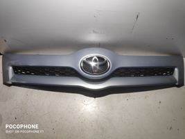 Toyota Corolla Verso E121 Grotelės viršutinės 531110F010