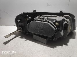 Volkswagen Sharan Lampa przednia 0G01182211