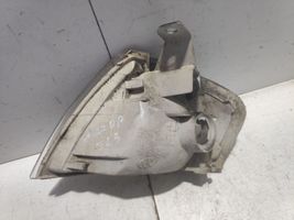 Mazda 323 Indicatore di direzione anteriore 083161515R