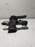 Audi A6 S6 C5 4B Boîtier de thermostat / thermostat 038121133A