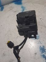 Peugeot 307 Fuel filter housing 9305108C