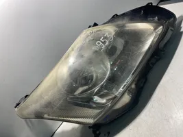 Toyota Avensis T270 Headlight/headlamp 8111805310