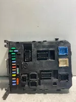 Citroen Xsara Picasso Module de fusibles 21676031