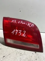 Audi A3 S3 8P Galinis žibintas dangtyje 8P4945093D