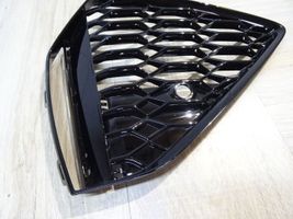 Audi RS6 C8 Grille inférieure de pare-chocs avant 4K8807682D