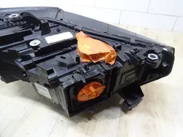 BMW X5 G05 Lampa przednia 948178303