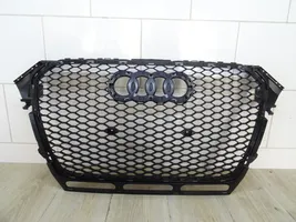 Audi RS4 Etupuskurin ylempi jäähdytinsäleikkö 8K0853651R