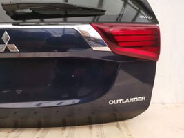 Mitsubishi Outlander Lava-auton perälauta 