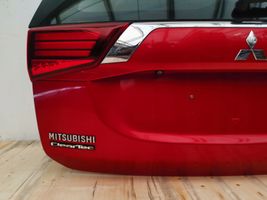 Mitsubishi Outlander Lava-auton perälauta 
