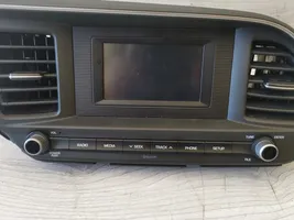 Hyundai Elantra VI Panel / Radioodtwarzacz CD/DVD/GPS 