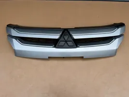 Mitsubishi L200 Grille de calandre avant 