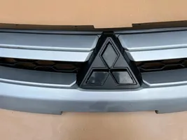 Mitsubishi L200 Grille de calandre avant 