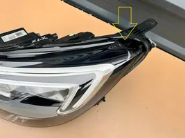 Opel Crossland X Lampa przednia 