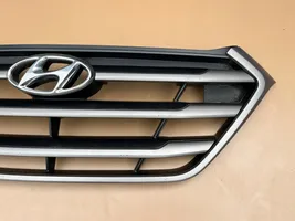 Hyundai Accent Grille de calandre avant 