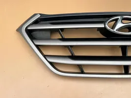 Hyundai Accent Grille de calandre avant 