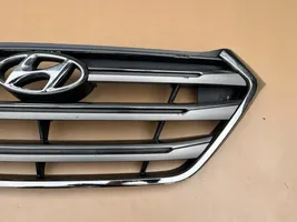 Hyundai Accent Grille de calandre avant 