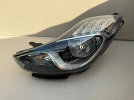 Hyundai ix20 Lampa przednia 