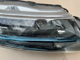 Suzuki Vitara (LY) Lampa przednia 