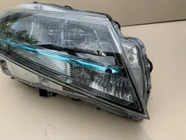 Suzuki Vitara (LY) Lampa przednia 