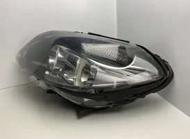 Mercedes-Benz B W246 W242 Lampa przednia 2468200161