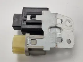 Subaru Impreza II Cruise control relay 88017FE030