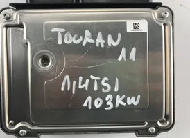 Volkswagen Touran II Calculateur moteur ECU 03C906027DA